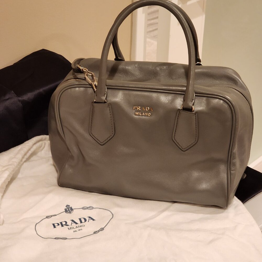 Excellent PRADA Crossbody Large Inside Tote Bauletto Top handle bag - Picture 2 of 16
